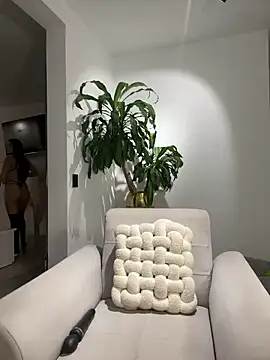 EllaSanz  online show from 01.14.25