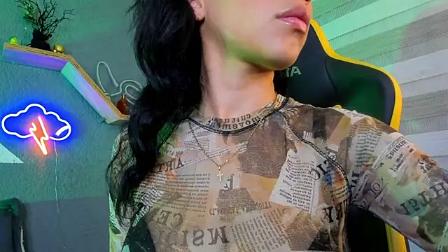 Snapshot of Marcelinee__ chatting on 01.27.25 Marcelinee   online show from 01.27.25