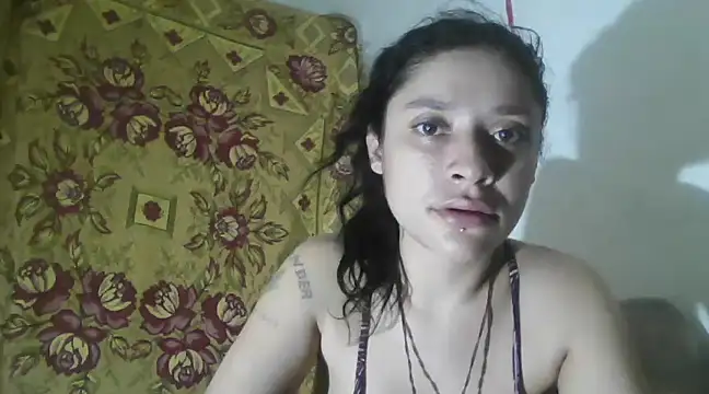 Snapshot of TamaraNauthy chatting on 12.13.24 TamaraNauthy online show from 12.13.24