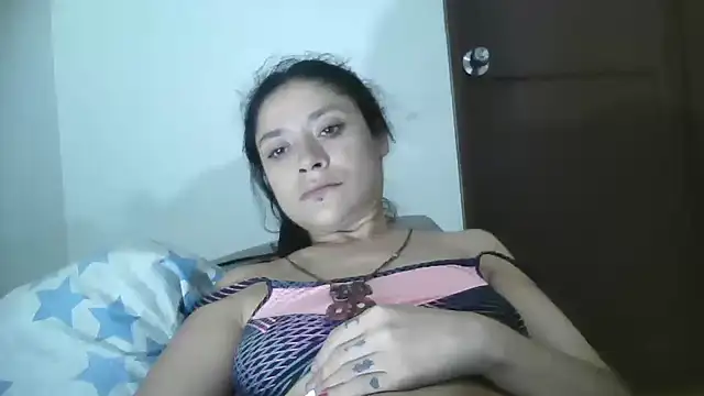 Snapshot of TamaraNauthy chatting on 02.26.25 TamaraNauthy online show from 02.26.25