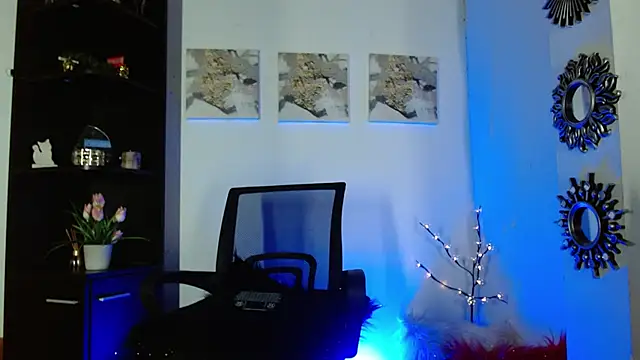 Karina Yang online show from 02.16.25