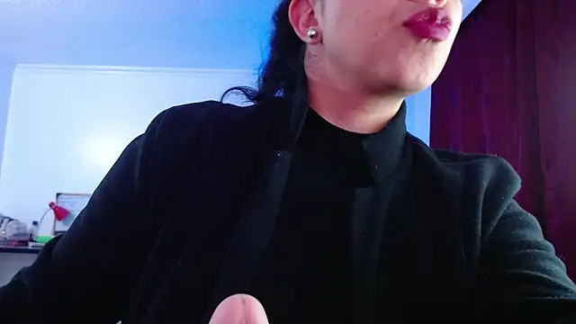 Snapshot of VALERY_MEER chatting on 09.09.25 VALERY MEER online show from 09.09.25