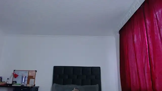 Snapshot of VALERY_MEER chatting on 09.15.25 VALERY MEER online show from 09.15.25