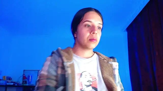 Snapshot of VALERY_MEER chatting on 10.10.25 VALERY MEER online show from 10.10.25