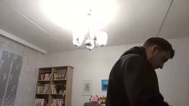 Snapshot of Fireflyerrr chatting on 11.10.25 Fireflyerrr online show from 11.10.25