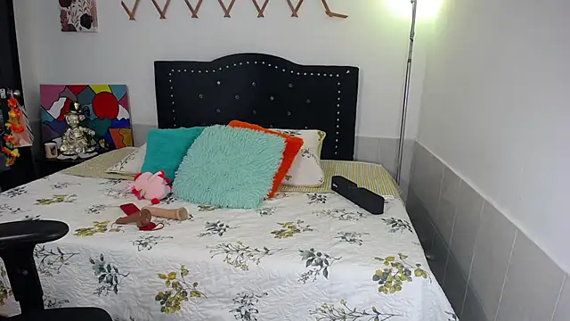 naughty girl 4u online show from 05.21.26