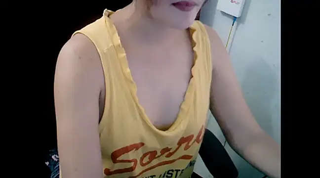 Snapshot of makemefallin chatting on 01.21.25 makemefallin online show from 01.21.25