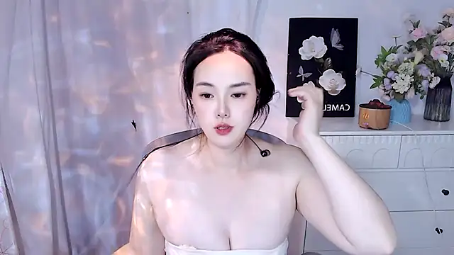 Snapshot of SHY-_-girl chatting on 07.09.26 SHY- -girl online show from 07.09.26