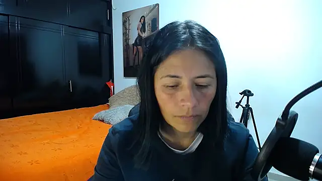 Snapshot of sharoon_cheerry chatting on 02.11.26 sharoon cheerry online show from 02.11.26