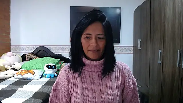 Snapshot of sharoon_cheerry chatting on 07.22.26 sharoon cheerry online show from 07.22.26