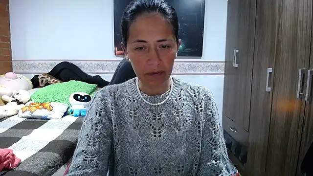 Snapshot of sharoon_cheerry chatting on 07.24.26 sharoon cheerry online show from 07.24.26