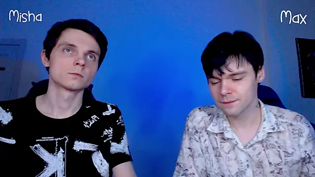 Snapshot of Fizz_Wood chatting on 03.11.26 Fizz Wood online show from 03.11.26