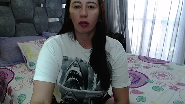 sara hott 1 online show from 04.02.26