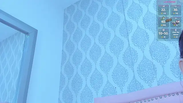 Pia Johnson  online show from 09.16.25