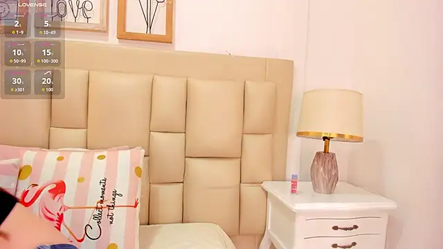 Pia Johnson  online show from 02.07.26