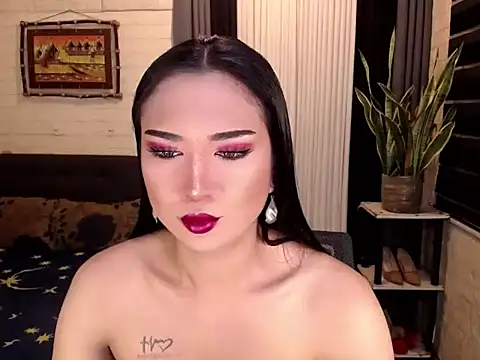 Snapshot of Yesha_harper chatting on 12.13.24 Yesha harper online show from 12.13.24