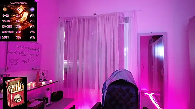 Snapshot of Misslana_wn1 chatting on 02.21.25 Misslana wn1 online show from 02.21.25