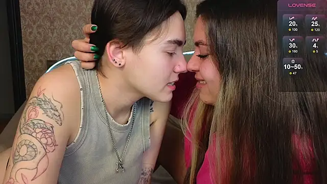 twobabesweet online show from 01.08.25