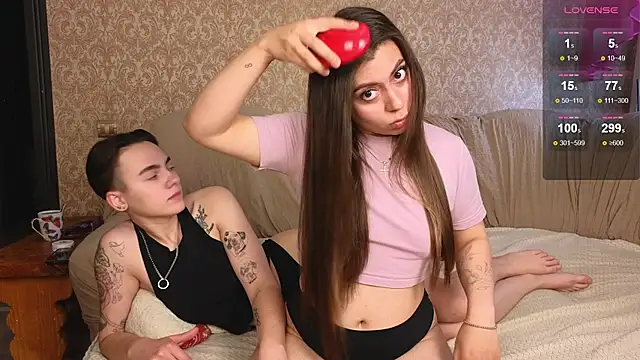 twobabesweet online show from 05.08.26