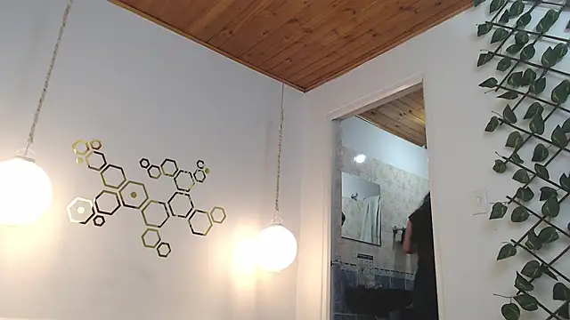 Snapshot of adriscute chatting on 03.20.25 adriscute online show from 03.20.25