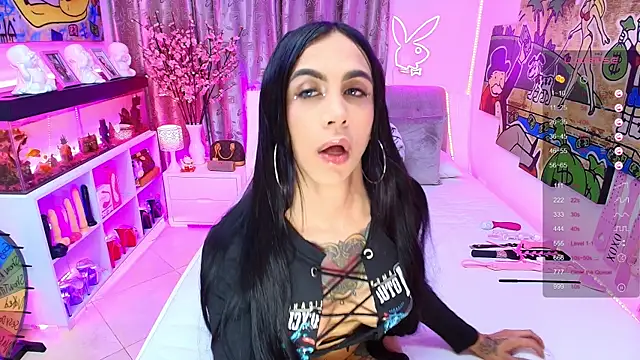 Snapshot of tattooBabyxxx chatting on 09.27.25 tattooBabyxxx online show from 09.27.25