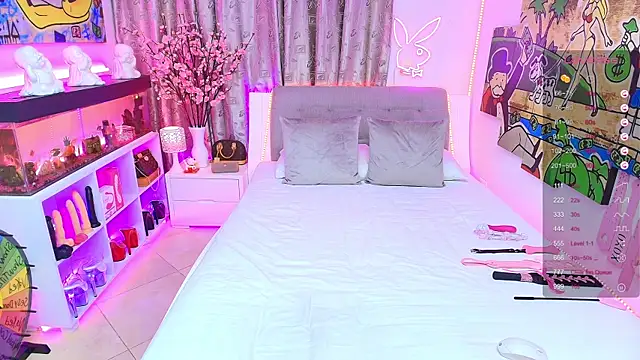 Snapshot of tattooBabyxxx chatting on 11.06.25 tattooBabyxxx online show from 11.06.25