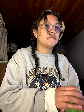 Hathorlove online show from 10.13.25