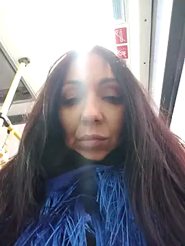 Snapshot of LeticiaWoods chatting on 01.05.25 LeticiaWoods online show from 01.05.25