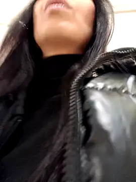 Snapshot of LeticiaWoods chatting on 01.18.25 LeticiaWoods online show from 01.18.25