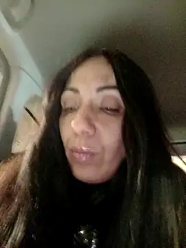 Snapshot of LeticiaWoods chatting on 02.15.25 LeticiaWoods online show from 02.15.25