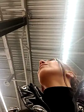 Snapshot of LeticiaWoods chatting on 03.02.25 LeticiaWoods online show from 03.02.25