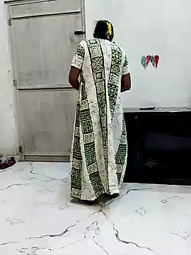 Queen Dolly online show from 12.01.24