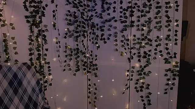 risha laas online show from 10.24.25