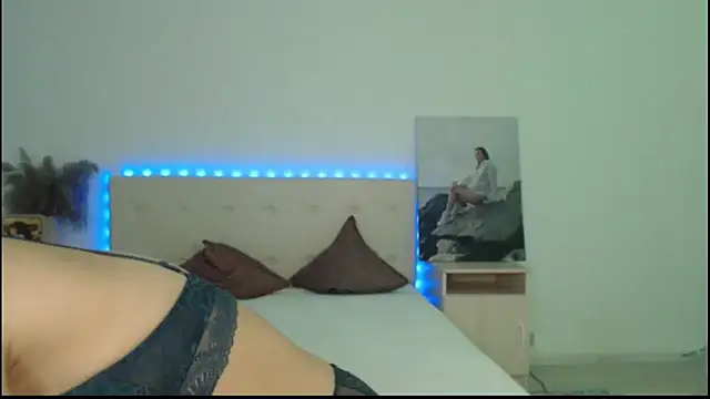 RoxannePure online show from 10.09.25