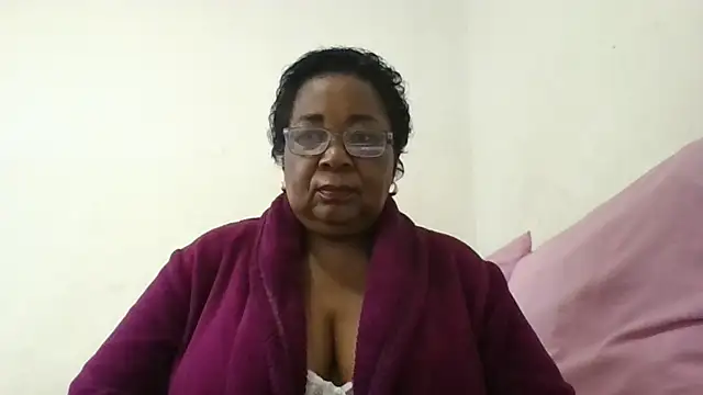 Snapshot of KinkyRicoSaisyours chatting on 04.24.26 KinkyRicoSaisyours online show from 04.24.26