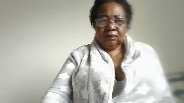 Snapshot of KinkyRicoSaisyours chatting on 05.05.26 KinkyRicoSaisyours online show from 05.05.26