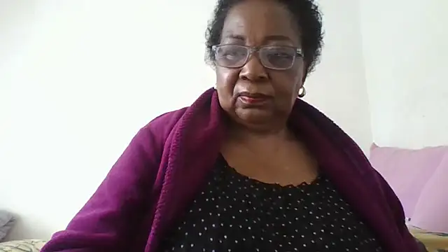 Snapshot of KinkyRicoSaisyours chatting on 05.17.26 KinkyRicoSaisyours online show from 05.17.26