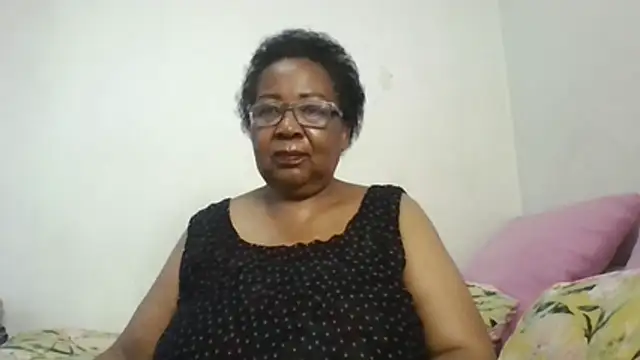 Snapshot of KinkyRicoSaisyours chatting on 05.18.26 KinkyRicoSaisyours online show from 05.18.26