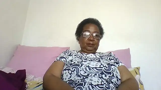 Snapshot of KinkyRicoSaisyours chatting on 06.06.26 KinkyRicoSaisyours online show from 06.06.26