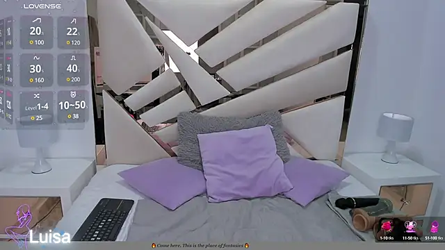 Naughty  Mom online show from 01.08.25