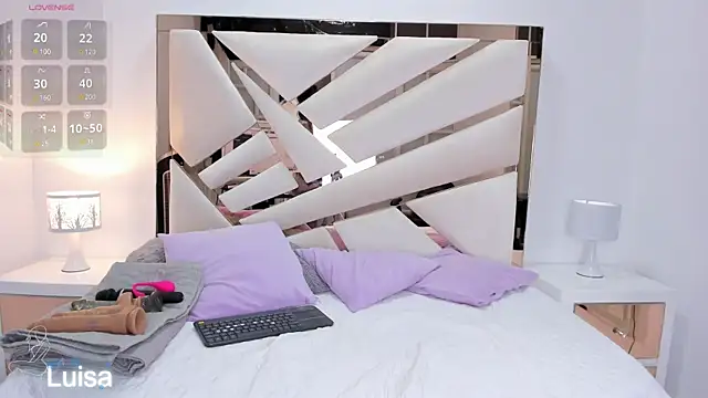 Naughty  Mom online show from 01.09.25