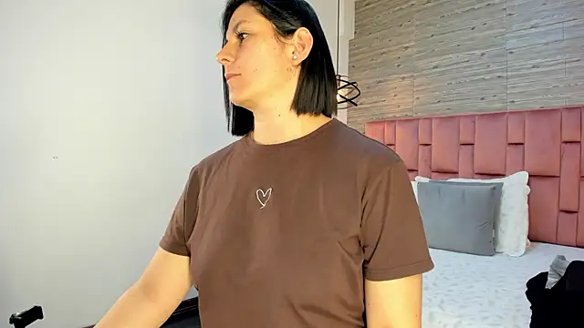 SarahDeyvis online show from 03.18.25