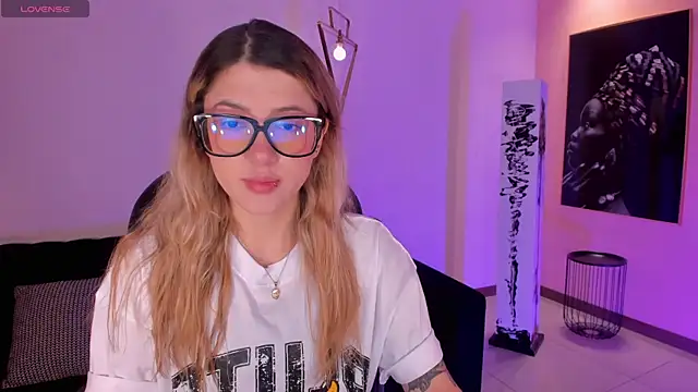 EveBensonX online show from 02.25.26