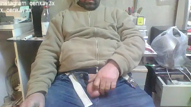 Snapshot of masculine_bear_daddy chatting on 12.28.24 masculine bear daddy online show from 12.28.24