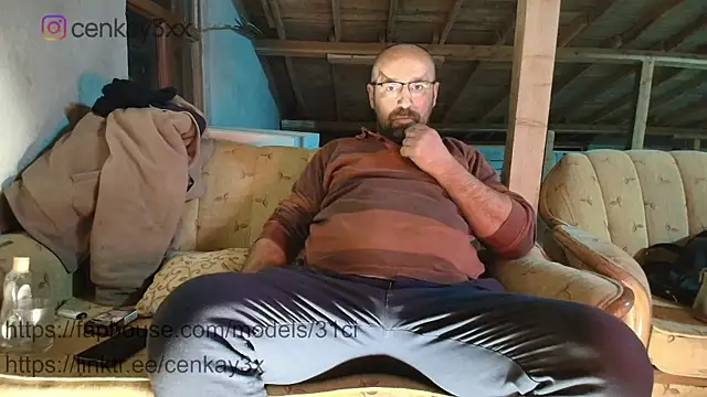 Snapshot of masculine_bear_daddy chatting on 01.12.26 masculine bear daddy online show from 01.12.26