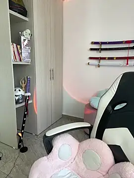 Snapshot of Ale_Lewis chatting on 03.01.25 Ale Lewis online show from 03.01.25