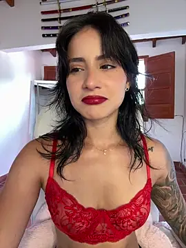 Snapshot of Ale_Lewis chatting on 05.18.26 Ale Lewis online show from 05.18.26