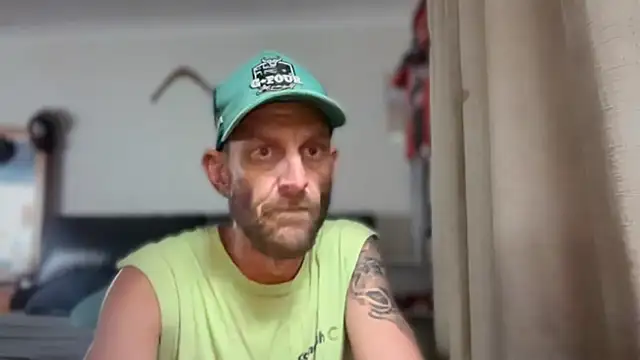 Snapshot of Rabbit2770 chatting on 10.17.25 Rabbit2770 online show from 10.17.25