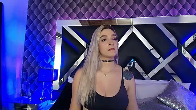 victoriaa lee  online show from 11.27.25