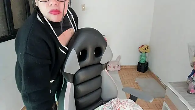 Snapshot of smile_sweetpao chatting on 02.15.25 smile sweetpao online show from 02.15.25